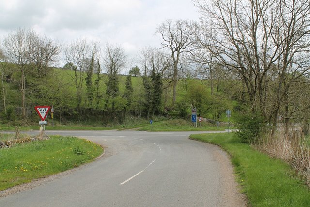 Junction of road from Taddington and A6