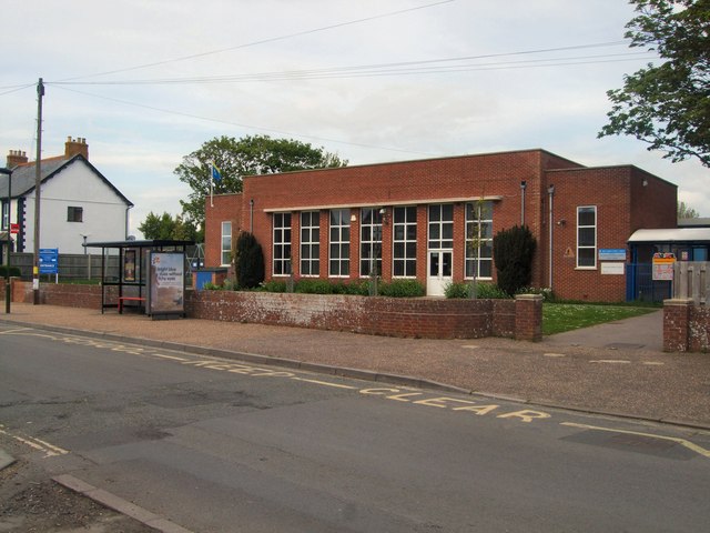 Seal Primary School © Paul Gillett cc-by-sa/2.0 :: Geograph Britain and ...