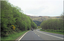 NS3499 : A82 northwards south of Rubha Mor by John Firth