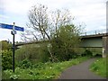 Cycle tracks at Clydeford Road Bridge