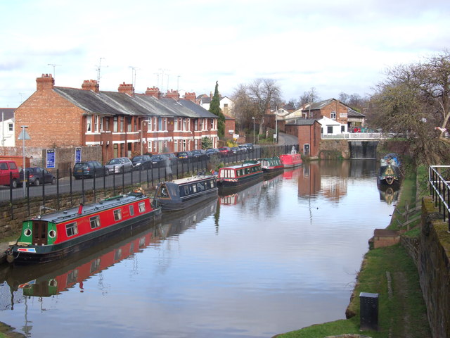 Barges moored - Whipcord Lane - Chester