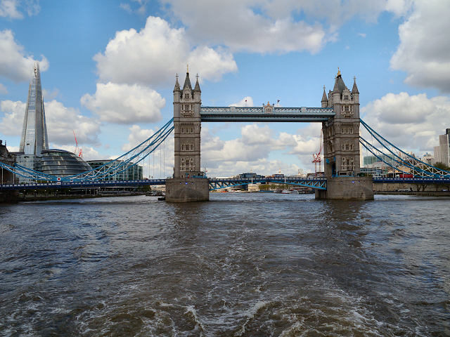 River Thames, Tower Bridge © David Dixon cc-by-sa/2.0 :: Geograph ...