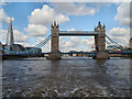 TQ3380 : River Thames, Tower Bridge by David Dixon