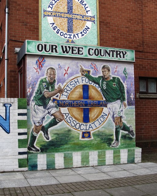 Our Wee Country - Sandy Row's Homage to... © Eric Jones cc-by-sa/2.0