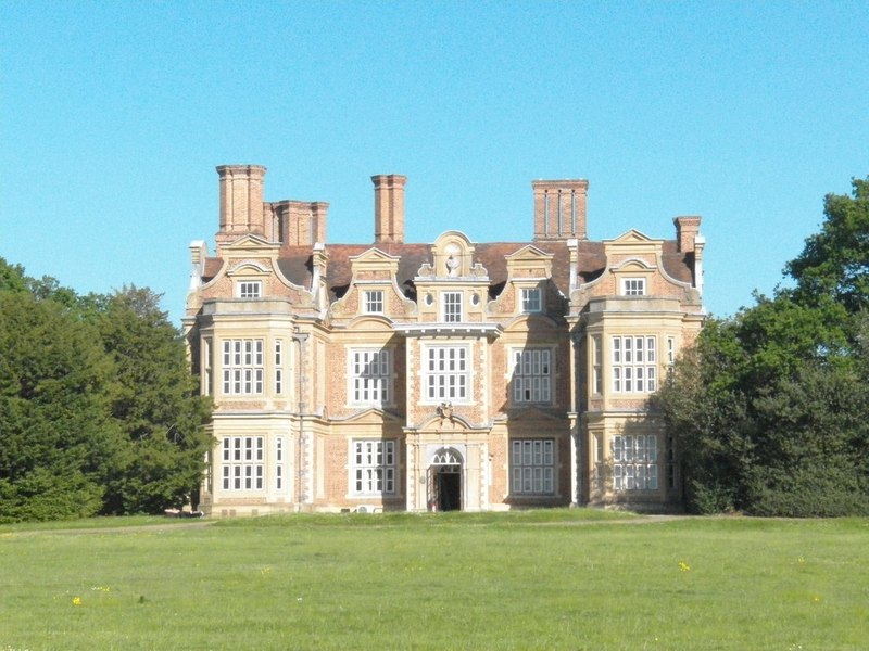 Swakeleys House © Ian Harrison cc-by-sa/2.0 :: Geograph Britain and Ireland