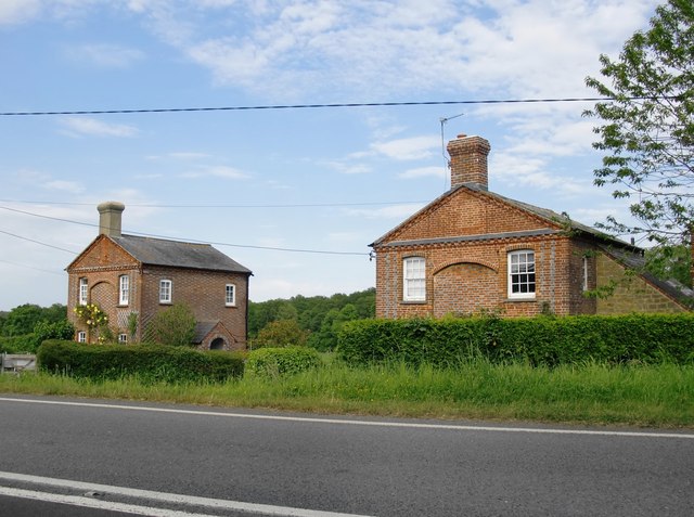 'Twin cottages', south of Fisherstreet (1)