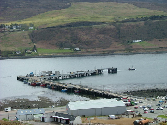 Fishing boat leaving Uig Pier © Dave Fergusson :: Geograph Britain and ...