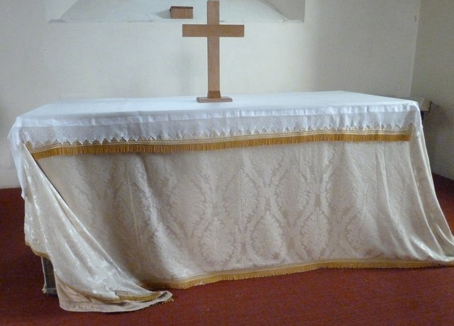 Parish church at Gussage All Saints: altar