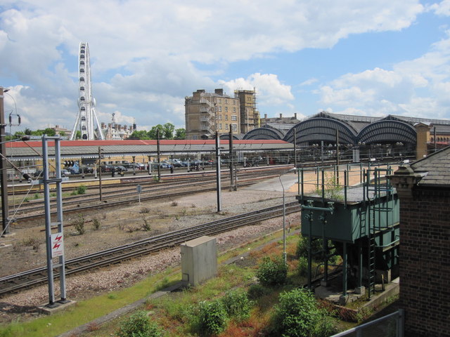 York Railway Station & Wheel