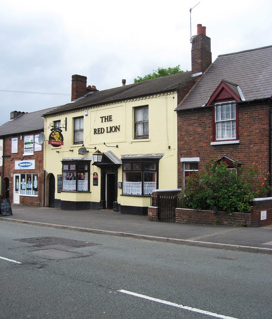 The Red Lion (1), 147 Brettell Lane,... © P L Chadwick cc-by-sa/2.0 ...