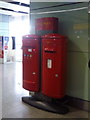 Heathrow: postbox № TW6 1113, Terminal 3