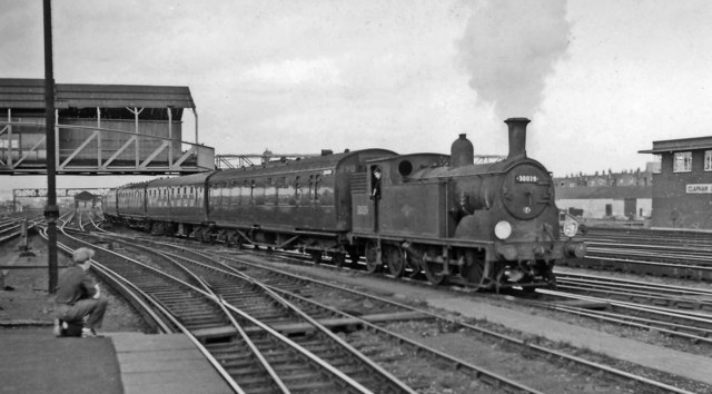 Empty stock from Waterloo arriving at... © Ben Brooksbank :: Geograph ...