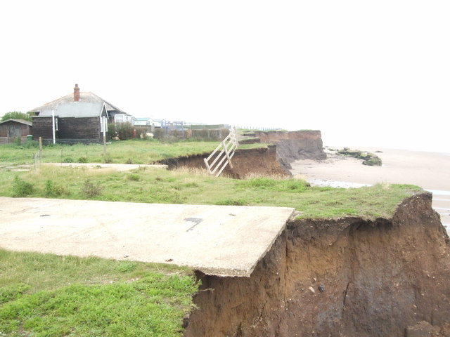 Ulrome erosion situation, summer 2012 © Tracey Anne Taylor :: Geograph ...