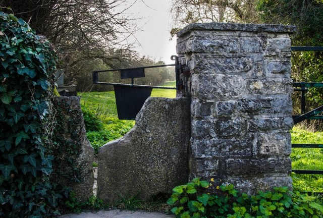 Turn Hill Entrance Gate © Mr Eugene Birchall Cc-by-sa/2.0 :: Geograph ...