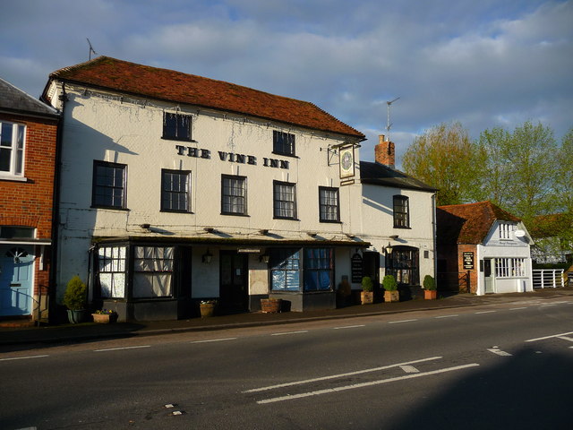 Stockbridge - The Vine Inn © Chris Talbot cc-by-sa/2.0 :: Geograph ...