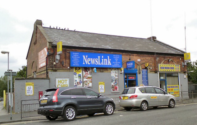 NewsLink and New Moon Cars