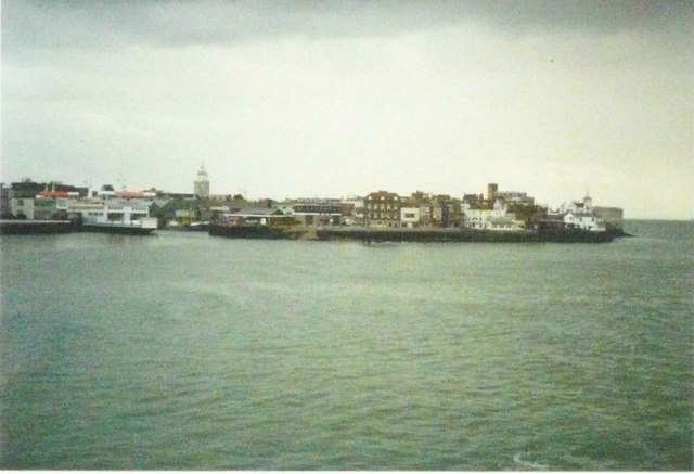 The shoreline at Southsea in 1990