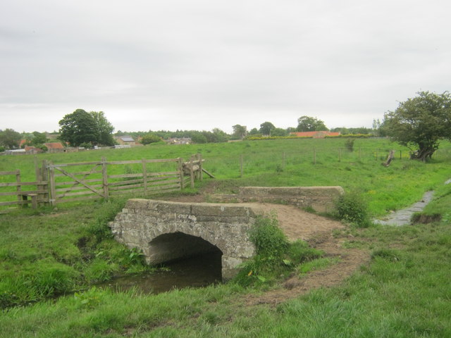 Cart bridge over Moor Beck at Staindrop
