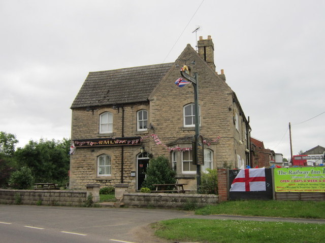 The Railway public house, Ancaster © Ian S cc-by-sa/2.0 :: Geograph ...