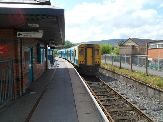 Arriva Trains Wales Service For Bridgend © Jaggery Geograph