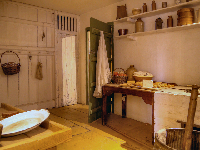 Oak Cottage Kitchen ca 1840