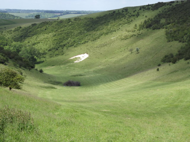 dry-valley-below-salt-hill-colin-smith-geograph-britain-and-ireland