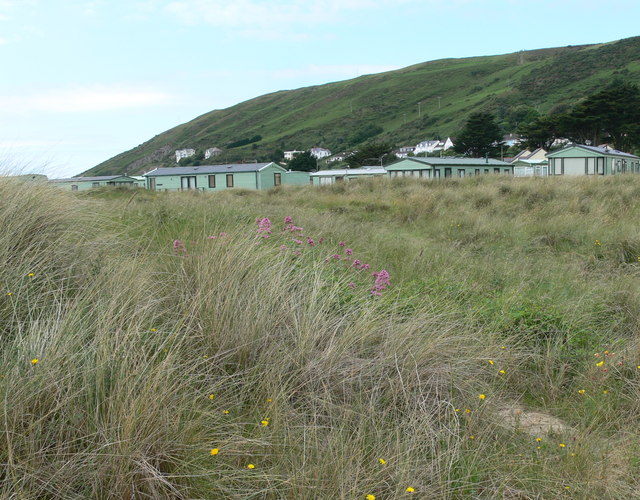 Caravan park at Aberdovey Beach © Mat Fascione cc-by-sa/2.0 :: Geograph ...