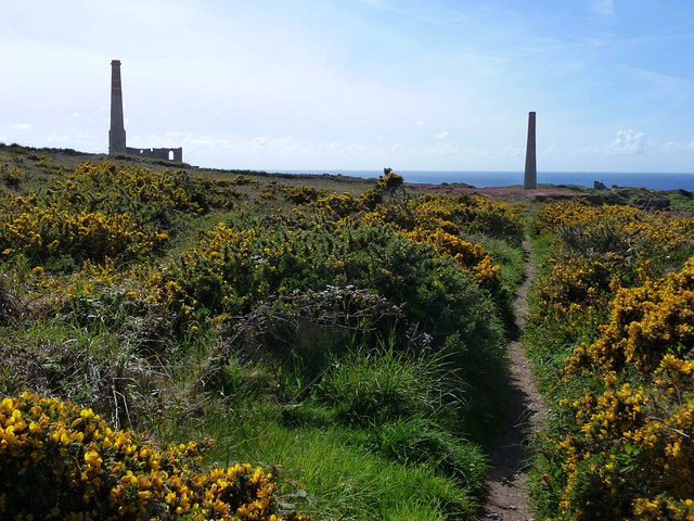 Path between Geevor Mine and Levant Mine