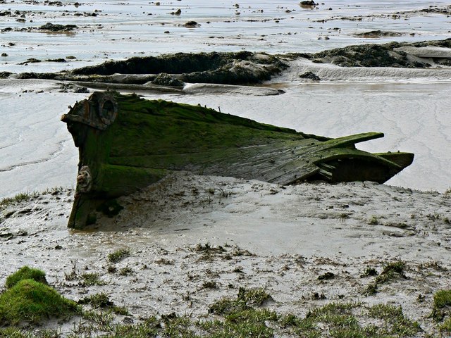 Derelict boat, Severn estuary, Purton, Gloucestershire
