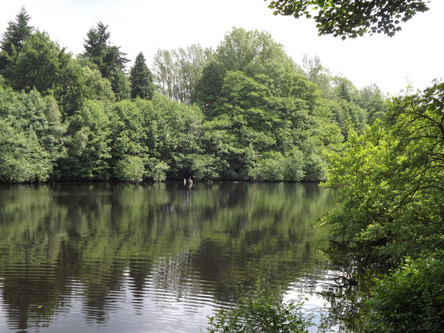 Lake at Foley Manor © Colin Smith :: Geograph Britain and Ireland