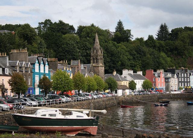 Main Street, Tobermory © Neil Oakes cc-by-sa/2.0 :: Geograph Britain ...