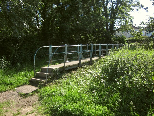 Footbridge across the Coly