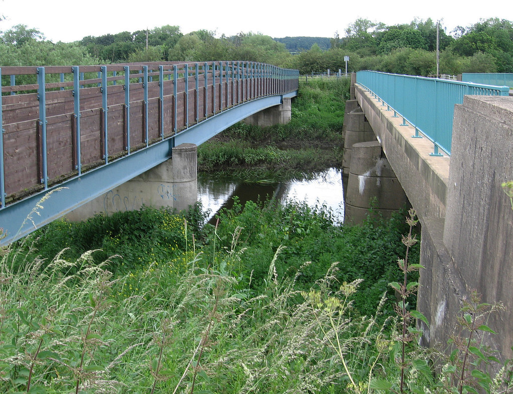 Conisbrough Bridges Over River Dearne © Dave Bevis Cc By Sa20