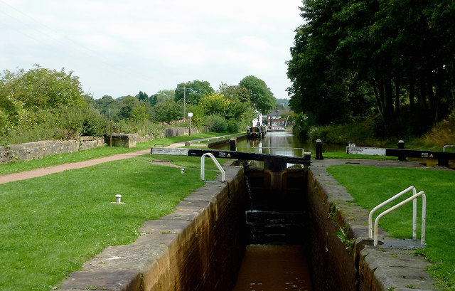 Paired Locks No 44 west of Kidsgrove,... © Roger Kidd :: Geograph ...