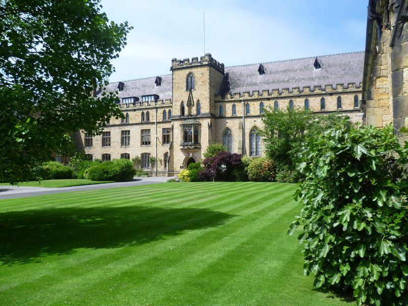 Tonbridge School © Marathon cc-by-sa/2.0 :: Geograph Britain and Ireland