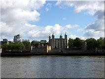 TQ3380 : Tower of London by PAUL FARMER