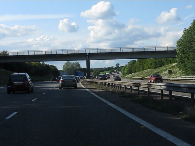 M40 motorway - Wharf Lane bridge