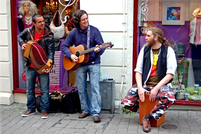 Galway - High Street - Street Musicians