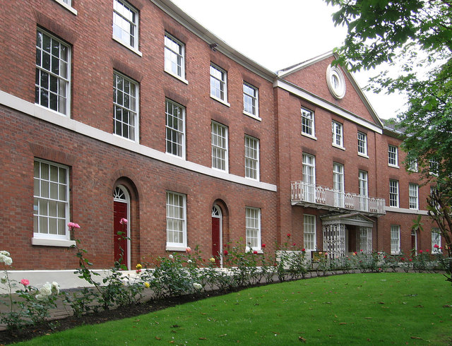 Leicester - The Crescent © Dave Bevis cc-by-sa/2.0 :: Geograph Britain ...