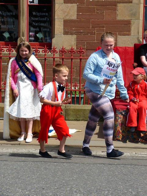 Fancy Dress Competition © Andy Farrington :: Geograph Britain and Ireland