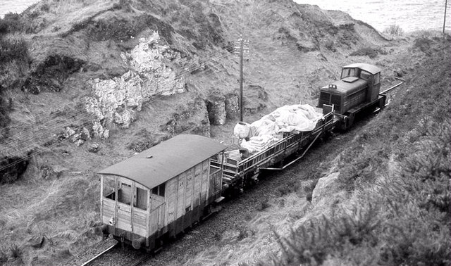 DH and materials train near Whitehead