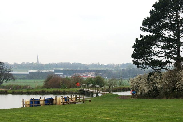 Lake at the outdoor activities centre,... © Simon Mortimer cc-by-sa/2.0 ...