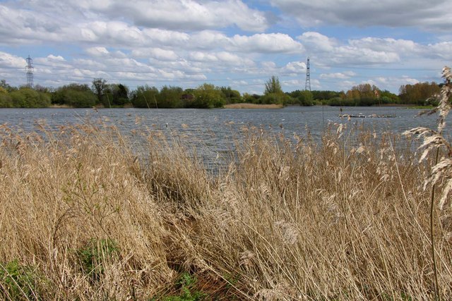 Hosehill Lake © Steve Daniels cc-by-sa/2.0 :: Geograph Britain and Ireland