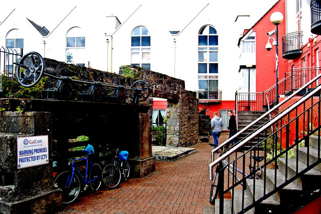 Galway - River Corrib Walk - Apartments/Condos?