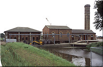 TF3754 : Lade Bank Pumping Station by Chris Allen