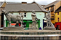 R3377 : Ennis - Market Place - Farmers' Market - Monument by Joseph Mischyshyn