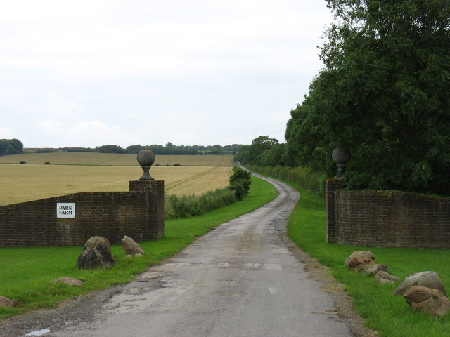 The driveway to Park Farm, Upper Lambourn