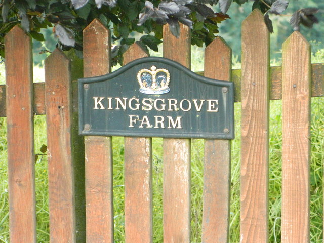 Gate at Kingsgrove Farm