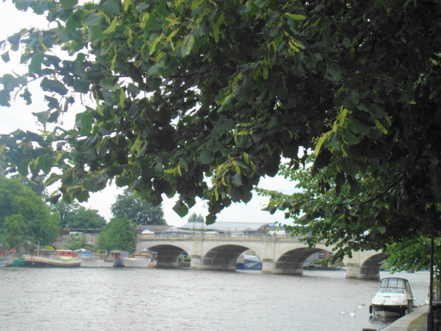 Kingston river bridge