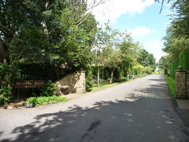 Private road, Bracken Park